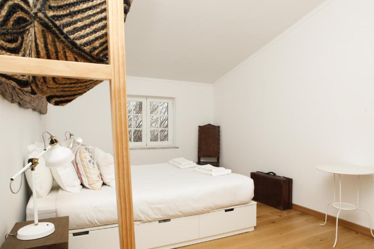 Cushy Apartment With Garden In Ещорил Екстериор снимка